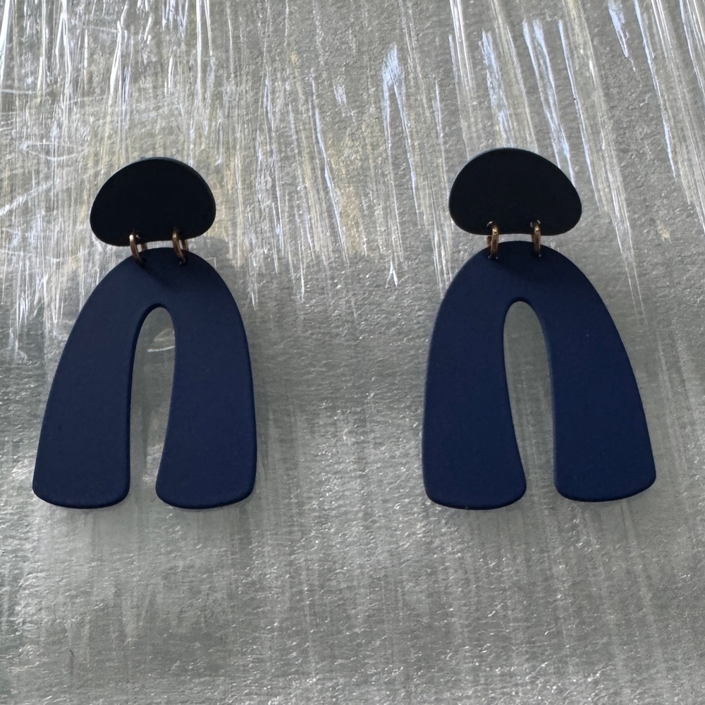 Blue earrings.